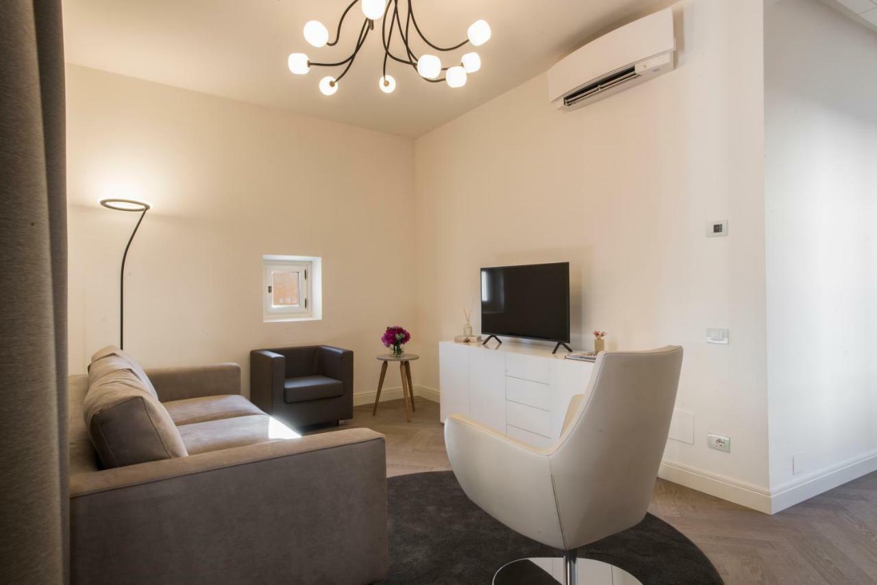 Apartments Florence - Duomo Contemporary Bagian luar foto